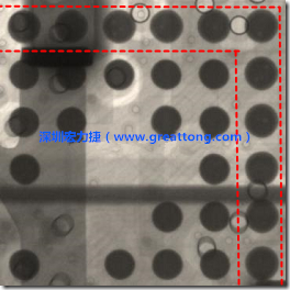 BGA錫球尺寸小于0.4mm，采用降低BGA內(nèi)圍襲球的錫膏量所得到X-Ray，稍微留意一下可以發(fā)現(xiàn)最外圈的錫量(圓的直徑)比其他內(nèi)圍的錫球上的錫量來得多一點點。也就是外圈的黑色圓形直徑比內(nèi)圈的圓形來得大一點點。