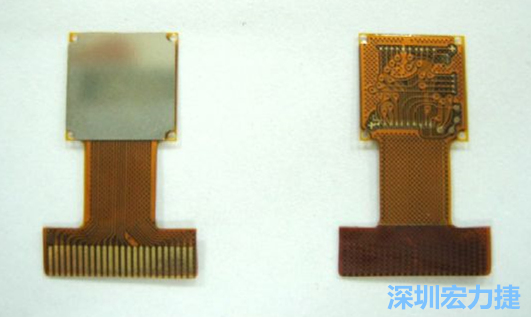 FPC可設(shè)計(jì)的電路復(fù)雜度與密度，比PCB遜色，但可適應(yīng)結(jié)構(gòu)的彈性結(jié)構(gòu)，成為電子產(chǎn)品設(shè)計(jì)重點(diǎn)。