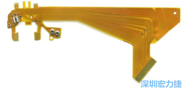針對(duì)消費(fèi)性電子產(chǎn)品的外型設(shè)計(jì)，F(xiàn)PC可以做任意形狀的適應(yīng)性線(xiàn)路設(shè)計(jì)。