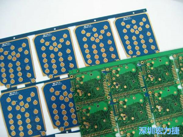 PBC與HDI等硬質(zhì)載板因應(yīng)不同構(gòu)型的結(jié)構(gòu)組裝需求，能做的彈性設(shè)計(jì)有限，必須搭配FPC軟板進(jìn)行整合設(shè)計(jì)。