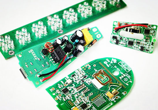 為什么PCB板顏色絕大多數(shù)都是綠色的？
